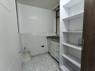 Casa de 5 alcobas en arriendo en La Magnolia, Envigado, 140 m² · foto 7 de 20
