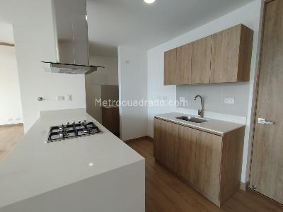 Apartamento de 2 alcobas en arriendo en El Porvenir Rio Negro, Rionegro, 74 m² · foto 3 de 16