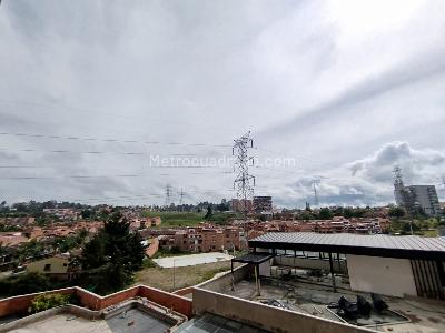 Apartamento de 2 alcobas en arriendo en El Porvenir Rio Negro, Rionegro, 74 m² · foto 7 de 16