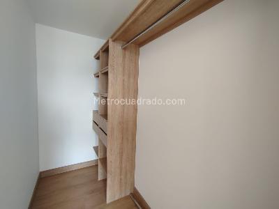 Apartamento de 2 alcobas en arriendo en El Porvenir Rio Negro, Rionegro, 74 m² · foto 10 de 16