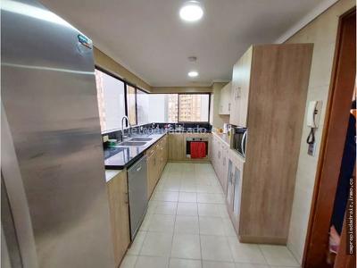 Apartamento de 3 alcobas en arriendo en La Aguacatala, Medellín, 187 m² · foto 5 de 20