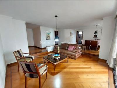 Apartamento de 3 alcobas en arriendo en La Aguacatala, Medellín, 187 m² · foto 9 de 20