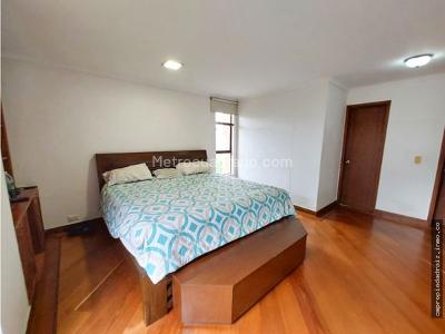Apartamento de 3 alcobas en arriendo en La Aguacatala, Medellín, 187 m² · foto 13 de 20