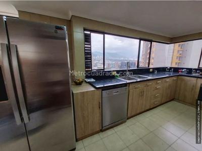 Apartamento de 3 alcobas en arriendo en La Aguacatala, Medellín, 187 m² · foto 19 de 20