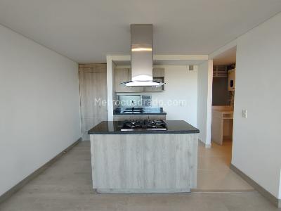Apartamento de 3 alcobas en arriendo en Los Colegios, Rionegro, 88 m² · foto 3 de 16