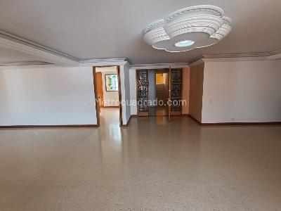 Apartamento de 2 alcobas en arriendo en Laureles Medellin, Medellín, 210 m² · foto 10 de 20