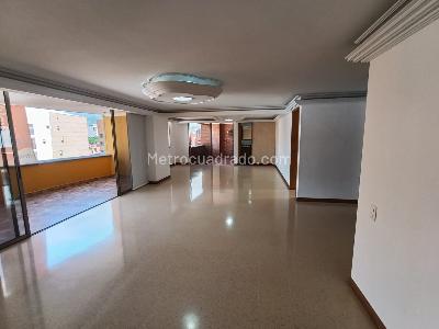 Apartamento de 2 alcobas en arriendo en Laureles Medellin, Medellín, 210 m² · foto 14 de 20