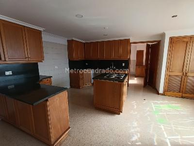 Apartamento de 2 alcobas en arriendo en Laureles Medellin, Medellín, 210 m² · foto 17 de 20