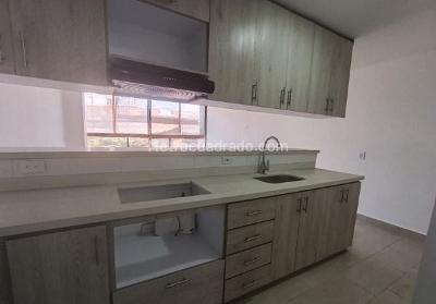 Apartamento de 3 alcobas en arriendo en Barrio Mesa Envigado, Envigado, 115 m² · foto 4 de 13