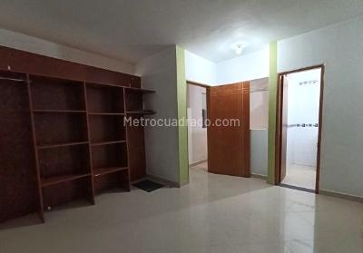 Casa de 3 alcobas en arriendo en Los Naranjos Envigado, Envigado, 180 m² · foto 3 de 13