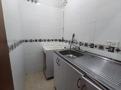 Casa de 3 alcobas en arriendo en Los Naranjos Envigado, Envigado, 180 m² · foto 10 de 13