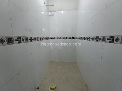Casa de 3 alcobas en arriendo en Los Naranjos Envigado, Envigado, 180 m² · foto 11 de 13