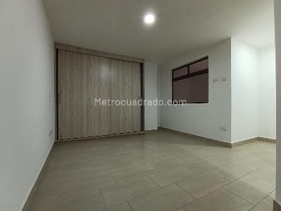 Apartamento de 3 alcobas en arriendo en Barrio Mesa Envigado, Envigado, 115 m² · foto 11 de 14