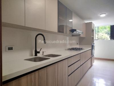 Apartamento de 3 alcobas en venta en El Poblado, Medellín, 166 m² · foto 5 de 20