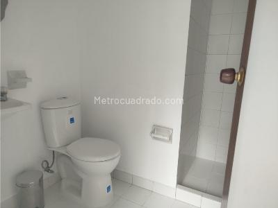 Apartamento de 3 alcobas en venta en El Poblado, Medellín, 166 m² · foto 8 de 20
