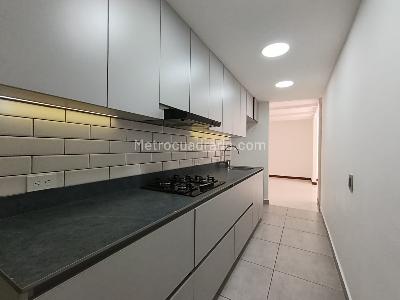 Apartamento de 3 alcobas en arriendo en La Aguacatala, Medellín, 94 m² · foto 2 de 20