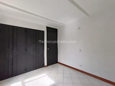Apartamento de 3 alcobas en arriendo en La Aguacatala, Medellín, 94 m² · foto 9 de 20