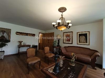Apartamento de 4 alcobas en arriendo en Milla De Oro, Medellín, 220 m² · foto 4 de 20
