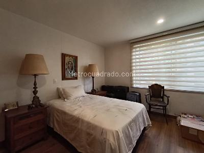 Apartamento de 4 alcobas en arriendo en Milla De Oro, Medellín, 220 m² · foto 14 de 20