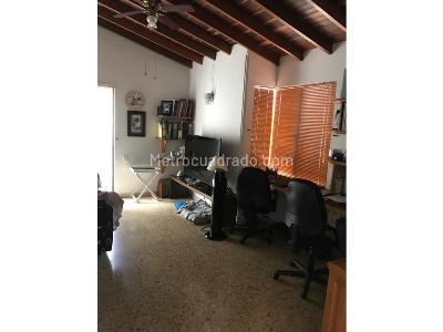 Casa de 3 alcobas en venta en La Visitacion, Medellín, 232 m² · foto 5 de 11