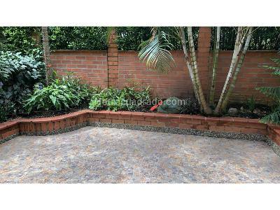 Casa de 3 alcobas en venta en La Visitacion, Medellín, 232 m² · foto 10 de 11