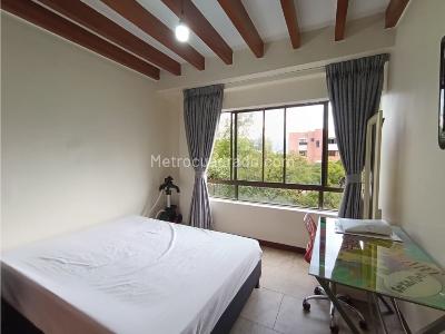 Apartamento de 5 alcobas en venta en San Lucas, Medellín, 106 m² · foto 13 de 20