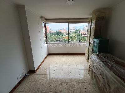 Apartamento de 3 alcobas en arriendo en Laureles Medellin, Medellín, 135 m² · foto 15 de 20