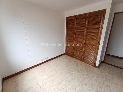 Apartamento de 3 alcobas en arriendo en Laureles Medellin, Medellín, 135 m² · foto 16 de 20