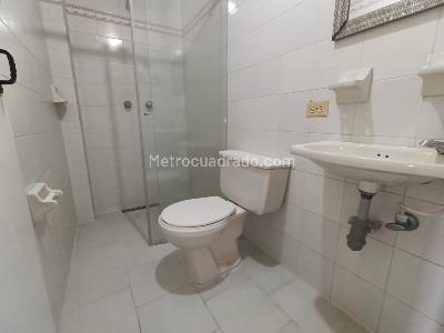 Apartamento de 3 alcobas en arriendo en Jardines, Envigado, 85 m² · foto 2 de 11