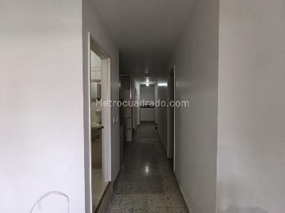 Apartamento de 3 alcobas en arriendo en Jardines, Envigado, 85 m² · foto 11 de 11