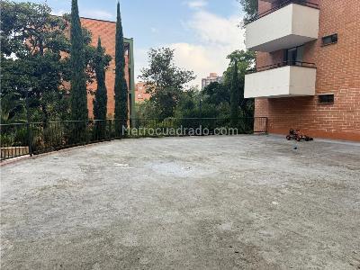 Apartamento de 3 alcobas en venta en El Poblado, Medellín, 110 m² · foto 18 de 18