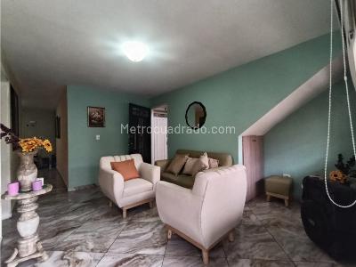 Apartamento en venta en Buenos Aires, Medellín · foto 4 de 15