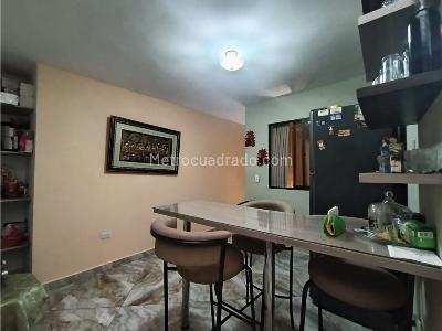 Apartamento en venta en Buenos Aires, Medellín · foto 9 de 15