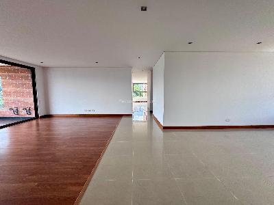 Apartamento de 3 alcobas en arriendo en La Visitacion Los Gonzalez, Medellín, 210 m² · foto 2 de 20