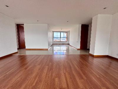 Apartamento de 3 alcobas en arriendo en La Visitacion Los Gonzalez, Medellín, 210 m² · foto 3 de 20