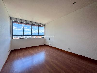 Apartamento de 3 alcobas en arriendo en La Visitacion Los Gonzalez, Medellín, 210 m² · foto 10 de 20