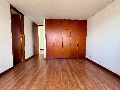 Apartamento de 3 alcobas en arriendo en La Visitacion Los Gonzalez, Medellín, 210 m² · foto 14 de 20