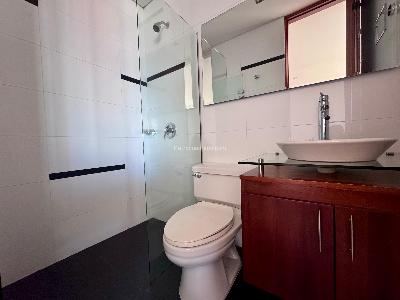 Apartamento de 3 alcobas en arriendo en La Visitacion Los Gonzalez, Medellín, 210 m² · foto 15 de 20