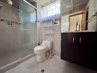 Apartamento de 3 alcobas en arriendo en Milla De Oro, Medellín, 200 m² · foto 8 de 13