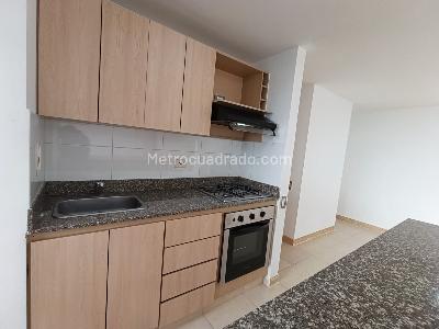 Apartamento de 3 alcobas en arriendo en Loma Del Indio, Medellín, 90 m² · foto 6 de 20