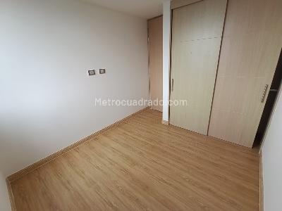 Apartamento de 3 alcobas en arriendo en Loma Del Indio, Medellín, 90 m² · foto 16 de 20