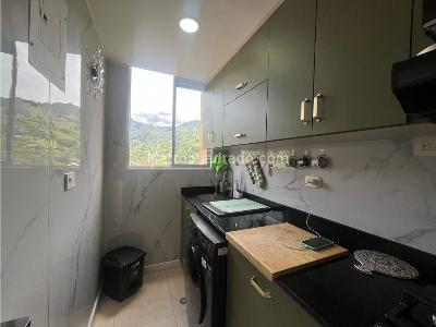 Apartamento de 3 alcobas en venta en La Doctora, Sabaneta, 78 m² · foto 5 de 19