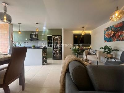 Apartamento de 3 alcobas en venta en La Doctora, Sabaneta, 78 m² · foto 10 de 19