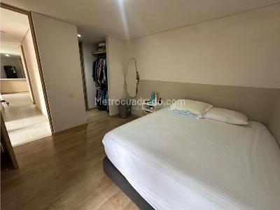 Apartamento de 3 alcobas en venta en Vegas De San Jose, Sabaneta, 93 m² · foto 12 de 16