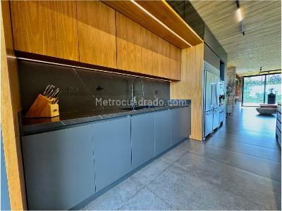 Casa de 3 alcobas en venta en V Pantanillo, Envigado, 1050 m² · foto 7 de 20