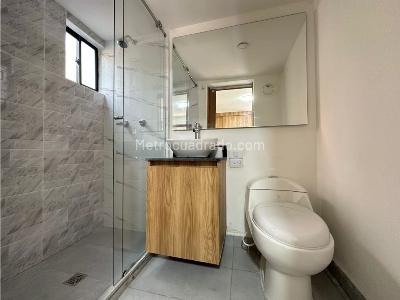 Apartamento de 3 alcobas en venta en Loma De Los Parra, Medellín, 79 m² · foto 10 de 12