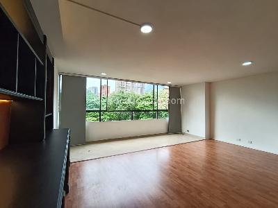 Apartamento de 3 alcobas en arriendo en El Campestre La Frontera, Medellín, 130 m² · foto 2 de 16