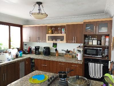 Casa de 4 alcobas en arriendo en Las Lomas, Medellín, 750 m² · foto 2 de 20