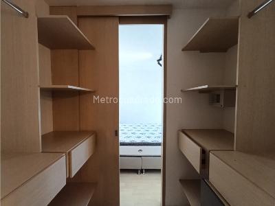 Apartamento de 3 alcobas en venta en Loma Del Indio, Medellín, 83 m² · foto 18 de 20