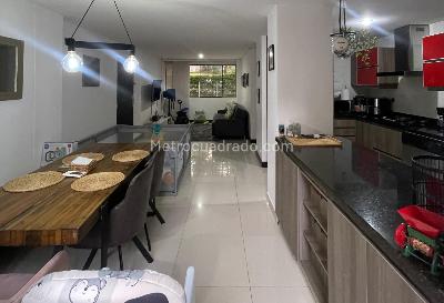 Apartamento de 3 alcobas en arriendo en El Campestre La Frontera, Medellín, 129 m² · foto 9 de 13